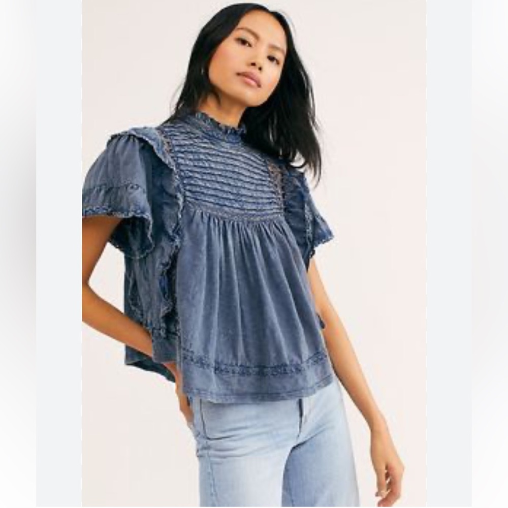 🌺Free People Le Femme Ruffled Crochet Top🌸🌺